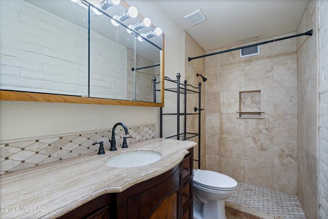 9327 E Hermosa Hills Drive, Tucson, AZ 85710