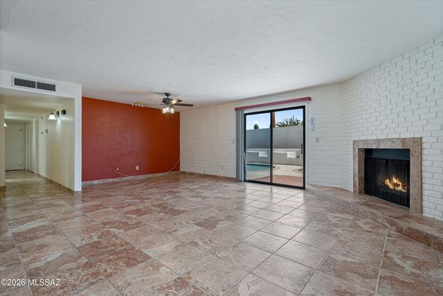 9327 E Hermosa Hills Drive, Tucson, AZ 85710