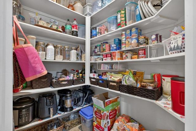 225 Scottsville Crossing Loop, Marshall, TX 75672