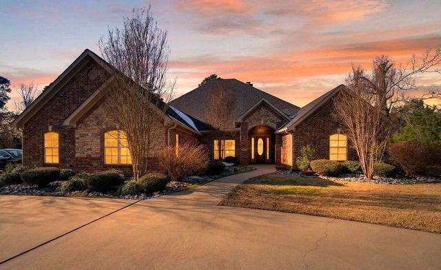 225 Scottsville Crossing Loop, Marshall, TX 75672