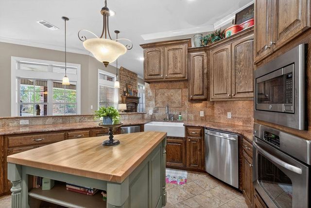 225 Scottsville Crossing Loop, Marshall, TX 75672