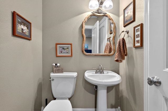 225 Scottsville Crossing Loop, Marshall, TX 75672