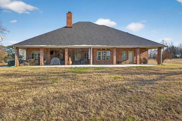 225 Scottsville Crossing Loop, Marshall, TX 75672