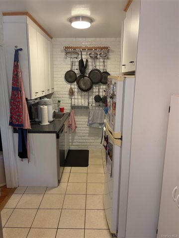 15-32 160th Street 634, Whitestone, NY 11357