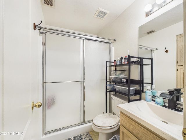 5613 S 42ND Street, Phoenix, AZ 85040