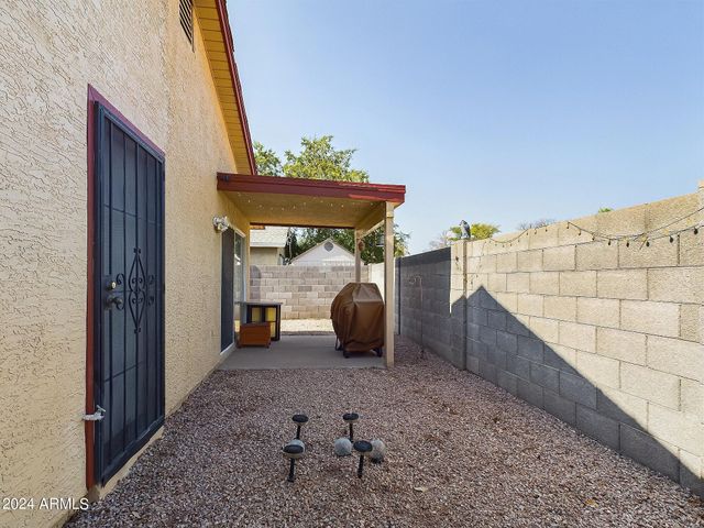 5613 S 42ND Street, Phoenix, AZ 85040