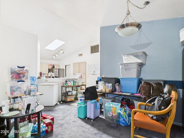 5613 S 42ND Street, Phoenix, AZ 85040