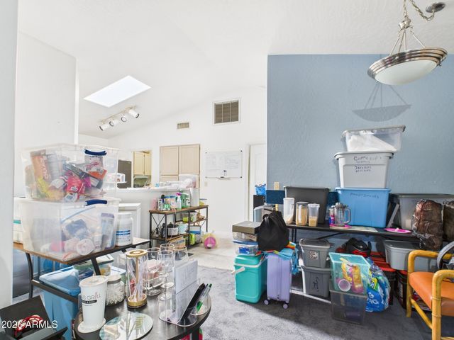 5613 S 42ND Street, Phoenix, AZ 85040