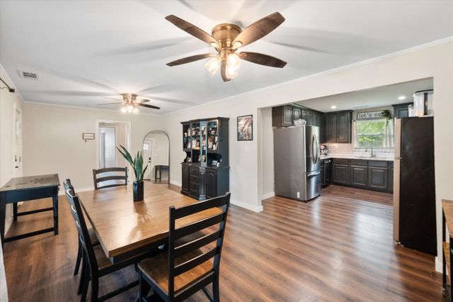 1437 Ficklin Avenue, Corsicana, TX 75110