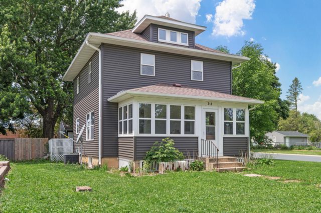 213 2nd Street NE, Grand Meadow, MN 55936