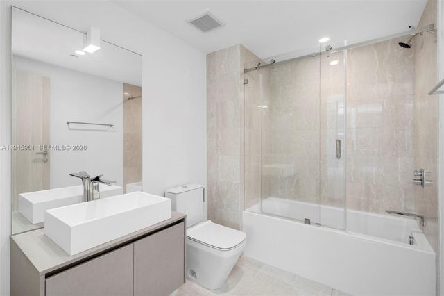 1000 Brickell Plaza 4809, Miami, FL 33131