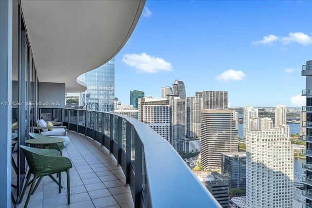 1000 Brickell Plaza 4809, Miami, FL 33131