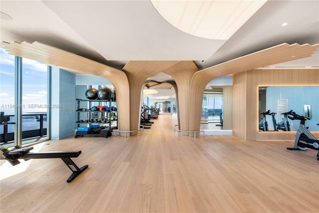 1000 Brickell Plaza 4809, Miami, FL 33131