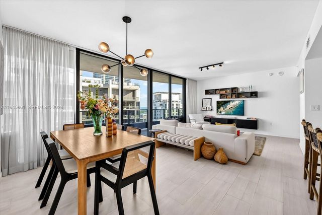 1000 Brickell Plaza 4809, Miami, FL 33131