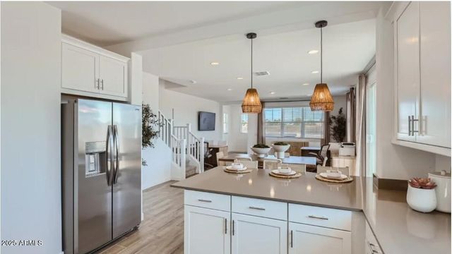 8348 E PETERSON Avenue, Mesa, AZ 85212