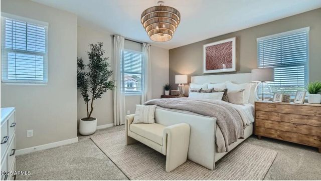 8348 E PETERSON Avenue, Mesa, AZ 85212