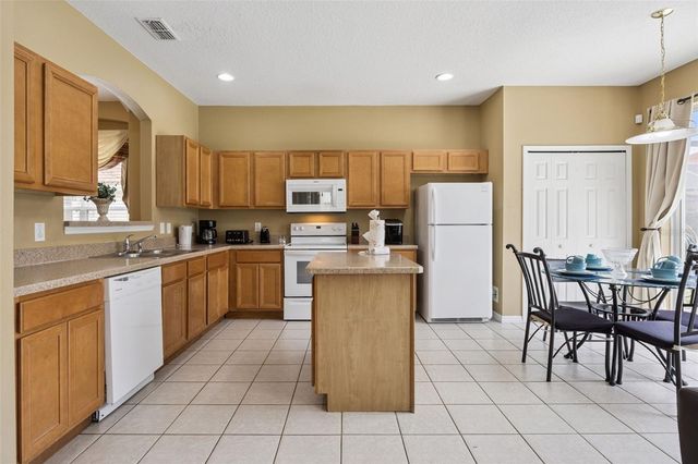 120 SARAGOSSA AVENUE, Davenport, FL 33897