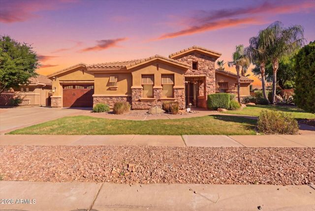 4552 E CAVALRY Drive, Gilbert, AZ 85297