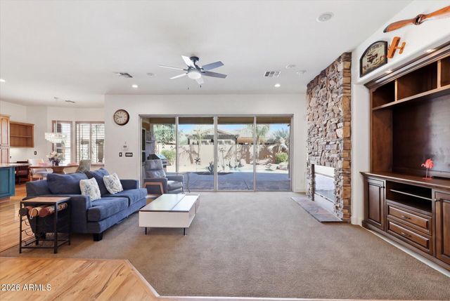 4552 E CAVALRY Drive, Gilbert, AZ 85297