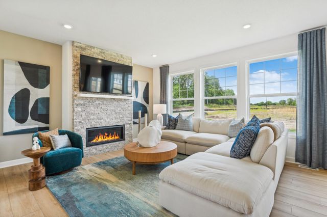 1701 Hadley Hills Drive NE, Rochester, MN 55906