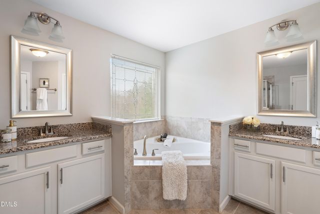 3428 Lily Orchard Way, Apex, NC 27539