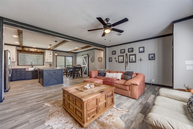 8999 Fm 678, Whitesboro, TX 76273