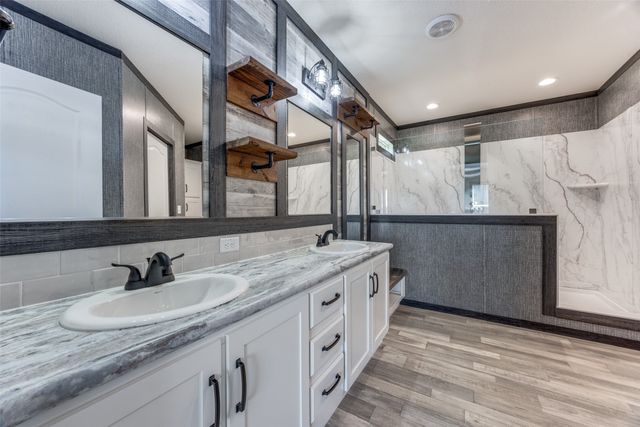 8999 Fm 678, Whitesboro, TX 76273