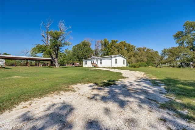 8999 Fm 678, Whitesboro, TX 76273