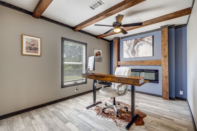 8999 Fm 678, Whitesboro, TX 76273