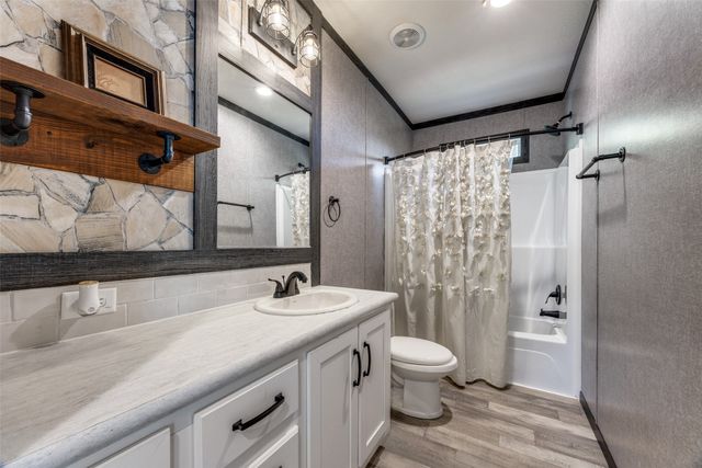 8999 Fm 678, Whitesboro, TX 76273