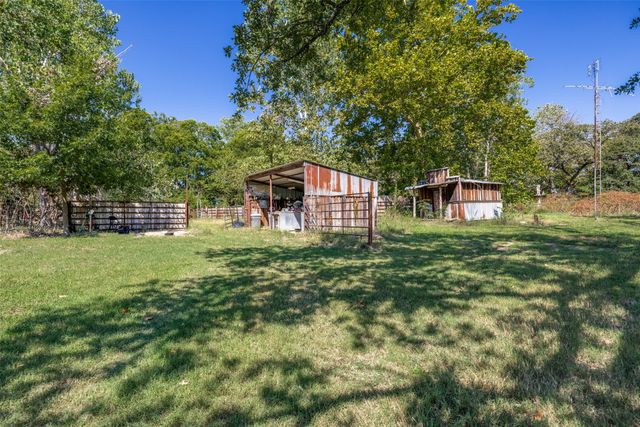 8999 Fm 678, Whitesboro, TX 76273