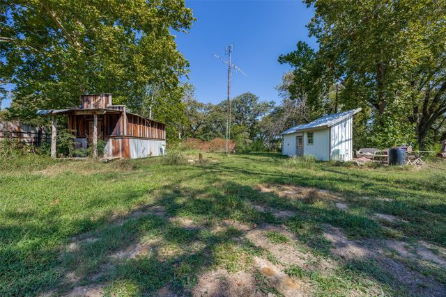 8999 Fm 678, Whitesboro, TX 76273