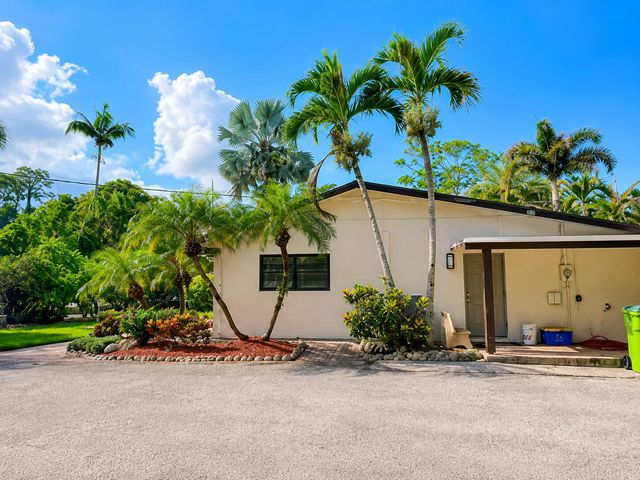 2659 W G Road W, Loxahatchee Groves, FL 33470