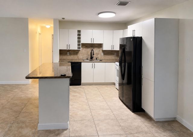 2659 W G Road W, Loxahatchee Groves, FL 33470