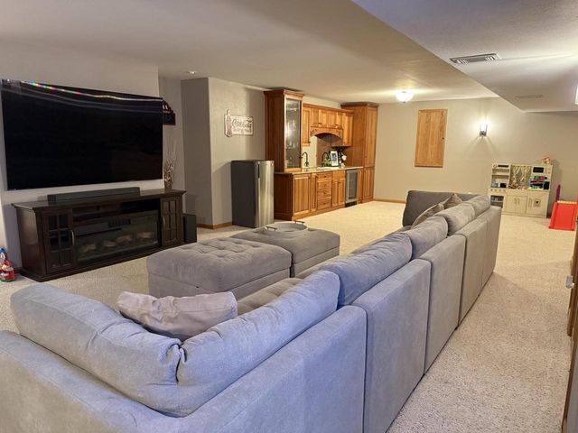 1418 Center STREET, Hartford, WI 53027