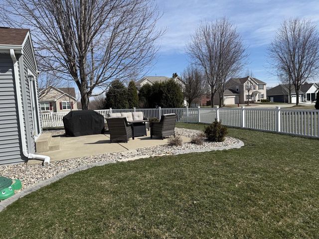 1418 Center STREET, Hartford, WI 53027