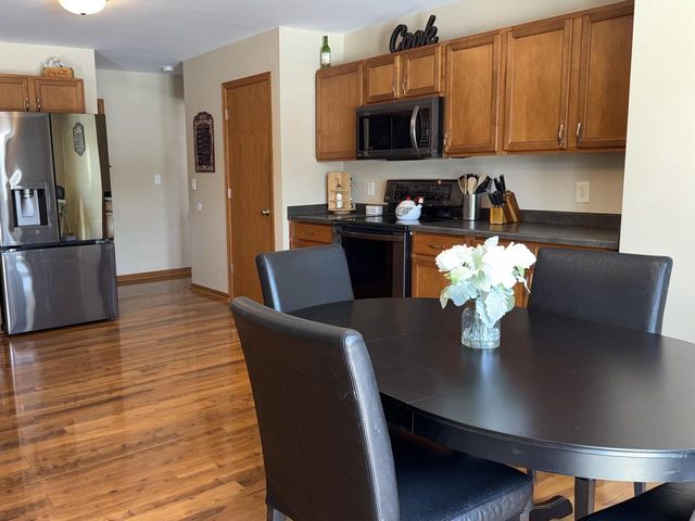 1418 Center STREET, Hartford, WI 53027