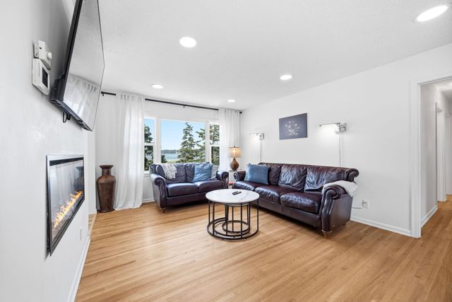 6247 Eagle Lake Drive, Maple Grove, MN 55369