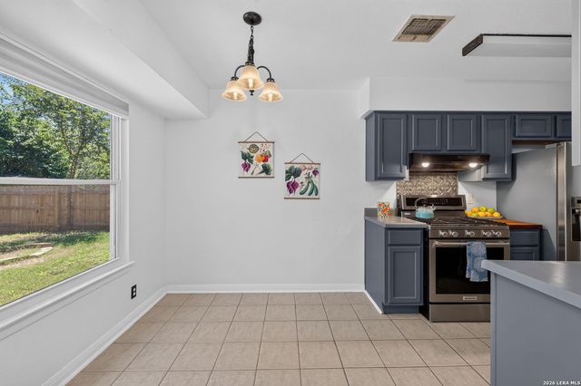 9350 Cliff Way, San Antonio, TX 78250