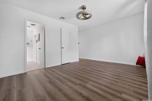 9350 Cliff Way, San Antonio, TX 78250