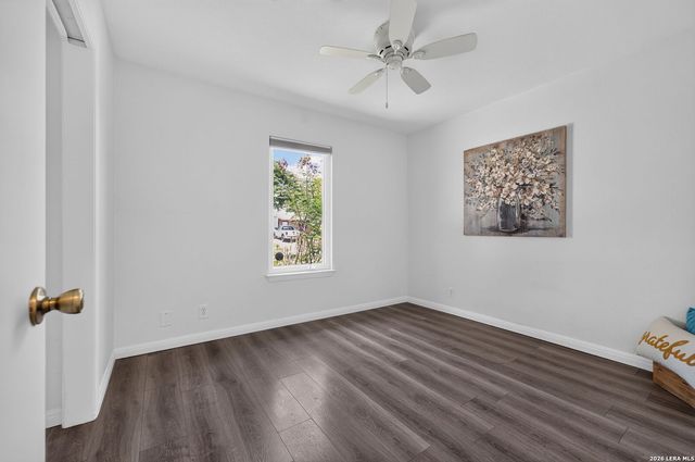 9350 Cliff Way, San Antonio, TX 78250