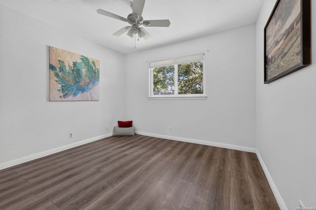 9350 Cliff Way, San Antonio, TX 78250