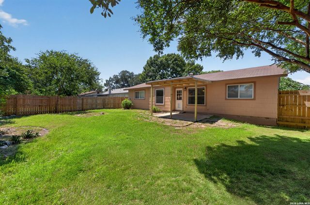 9350 Cliff Way, San Antonio, TX 78250