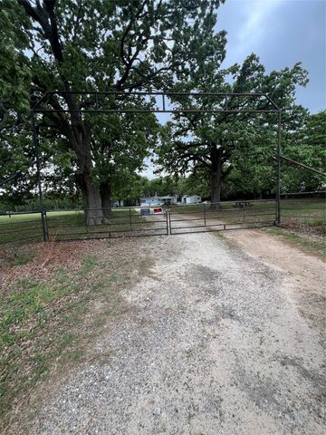 3380 Fm 515, Emory, TX 75440