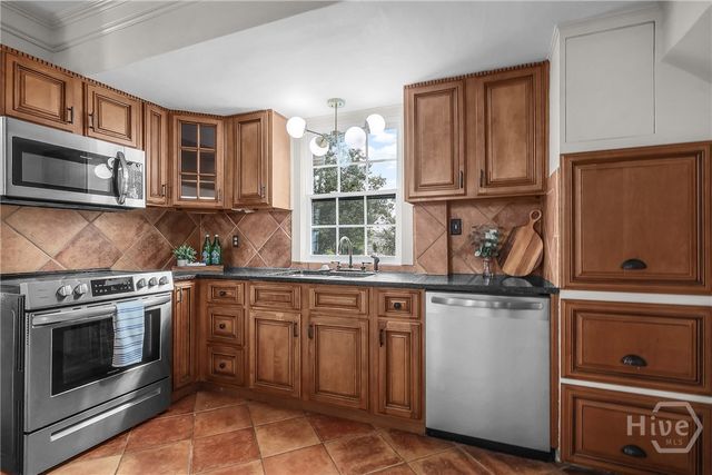 519 Gordonston Avenue, Savannah, GA 31404
