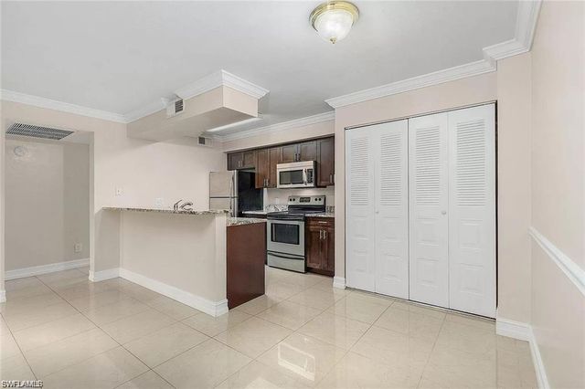 5323 Summerlin RD # 2310, Fort Myers, FL 33919