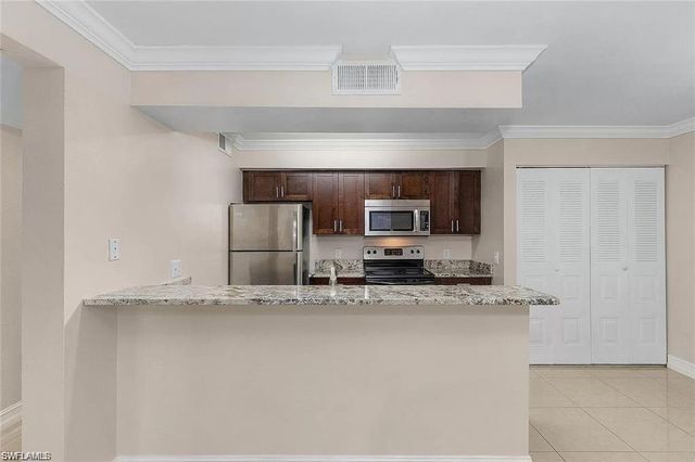5323 Summerlin RD # 2310, Fort Myers, FL 33919