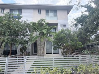 612 NE 12th Ave 612, Fort Lauderdale, FL 33304