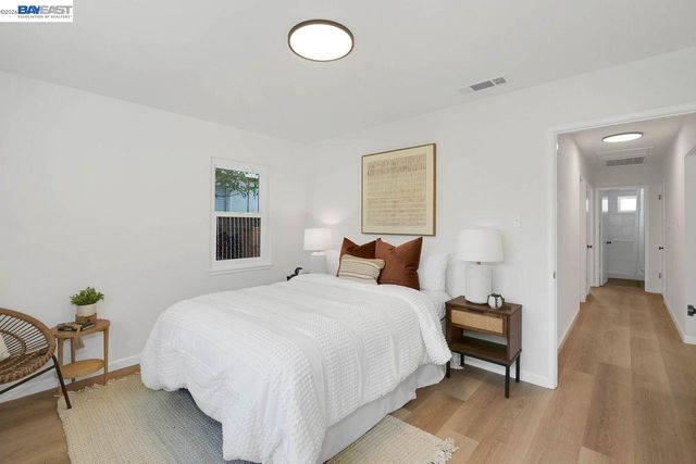 33327 2Nd St, Union City, CA 94587