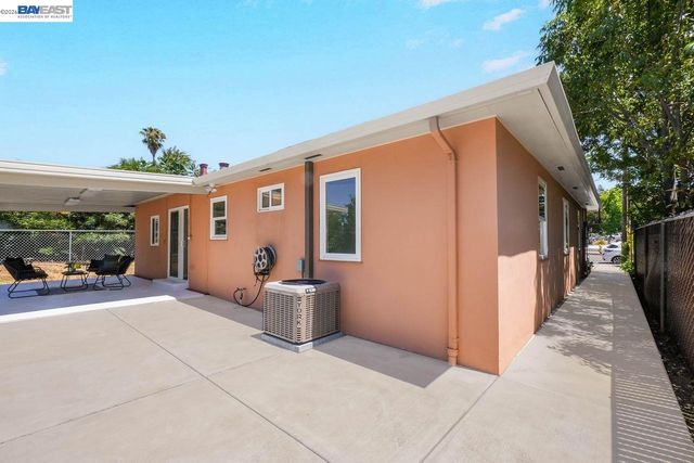 33327 2Nd St, Union City, CA 94587